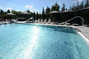 Hotel Aura Design & Garden Pool