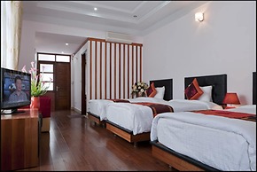Urban Alley Hotel