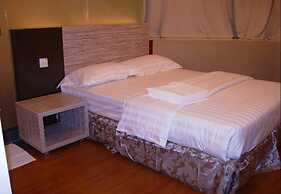 Beez Hotel Shamelin