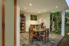 Room & Vespa 3