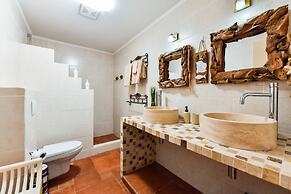 Brisas Studio Apartments - Adults Only
