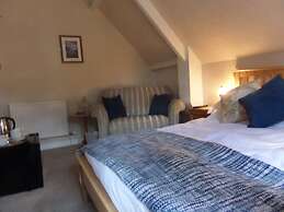 Broomfield House
