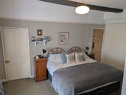 Lea House Bed and Breakfast