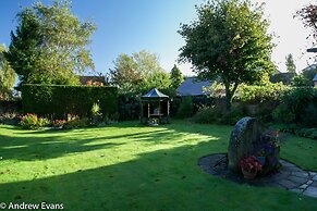 Lea House Bed and Breakfast