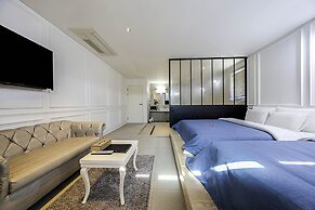 Hotel Myeongjak