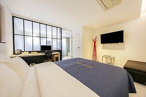 Hotel Myeongjak