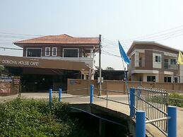 Donchai House