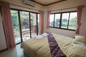 Donchai House