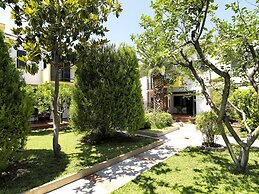 Elia Apartments