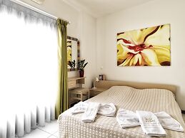 Elia Apartments