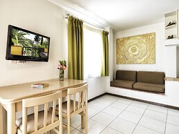 Elia Apartments