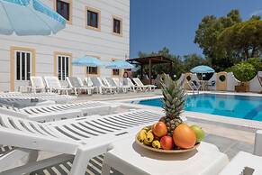 Lefkimi Hotel