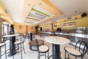 Lefkimi Hotel