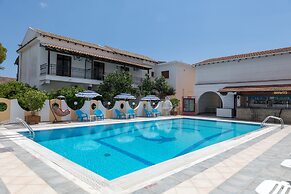 Lefkimi Hotel