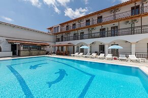 Lefkimi Hotel