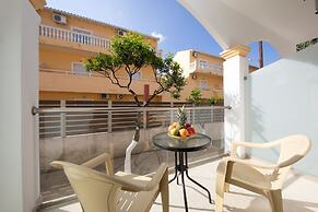 Lefkimi Hotel