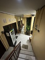 Sari Buana Bed & Breakfast