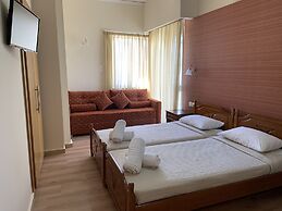 Hotel Flisvos