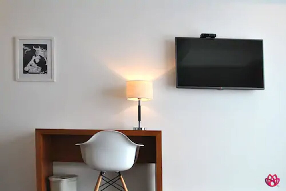Hotel y Tú