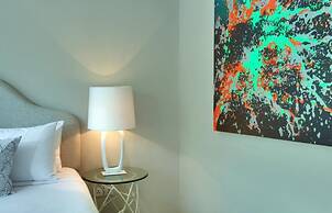 Room & Vespa 4