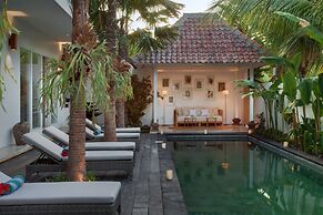 Room & Vespa 4