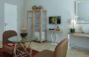 Room & Vespa 4