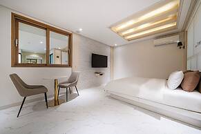 Time Hotel