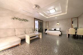 Time Hotel
