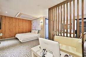 Time Hotel