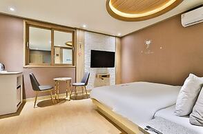 Time Hotel