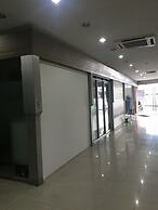Mall Suites Hotel