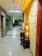 Mall Suites Hotel