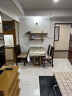 Mall Suites Hotel