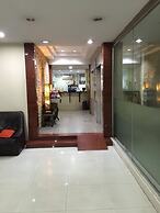 Mall Suites Hotel