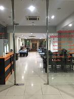 Mall Suites Hotel