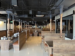 Mall Suites Hotel