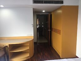 Mall Suites Hotel