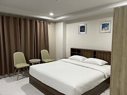 Mall Suites Hotel