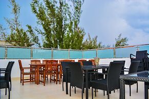 BEACH PALACE HOTEL