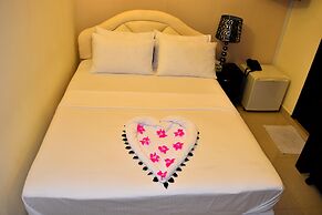 BEACH PALACE HOTEL