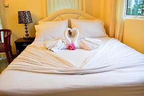 BEACH PALACE HOTEL