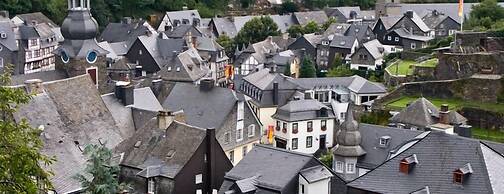 Hotel Alt Montjoie