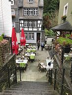 Hotel Alt Montjoie