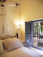 Riad Linda
