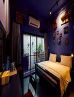 Collection O Jasaen Stylish Unique Hotel