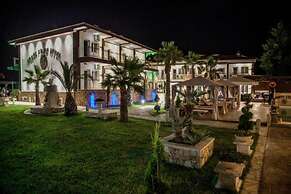 Greek Pride Ηotel and Apartments