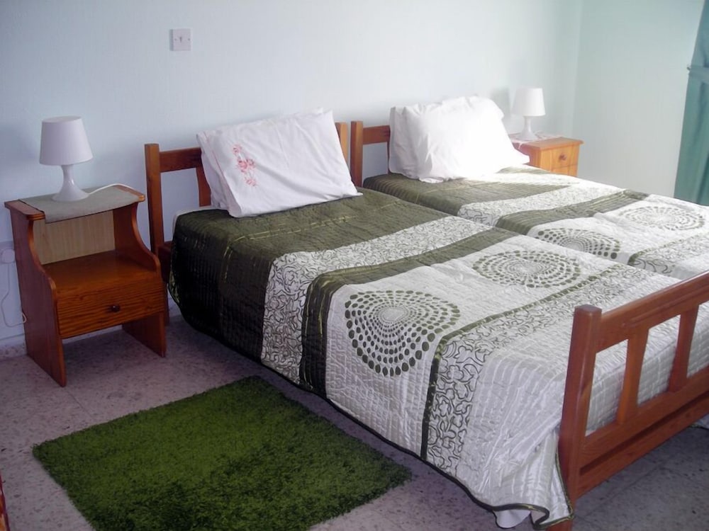 Angela Holiday Apartments