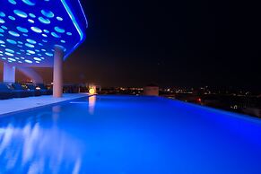 SUN & MOON, Urban Hotel