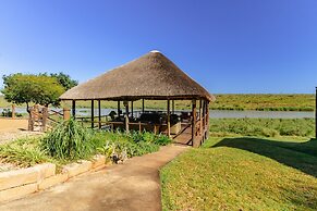 Crocodile Bridge Safari Lodge