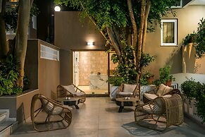 Troulis Aparthotel